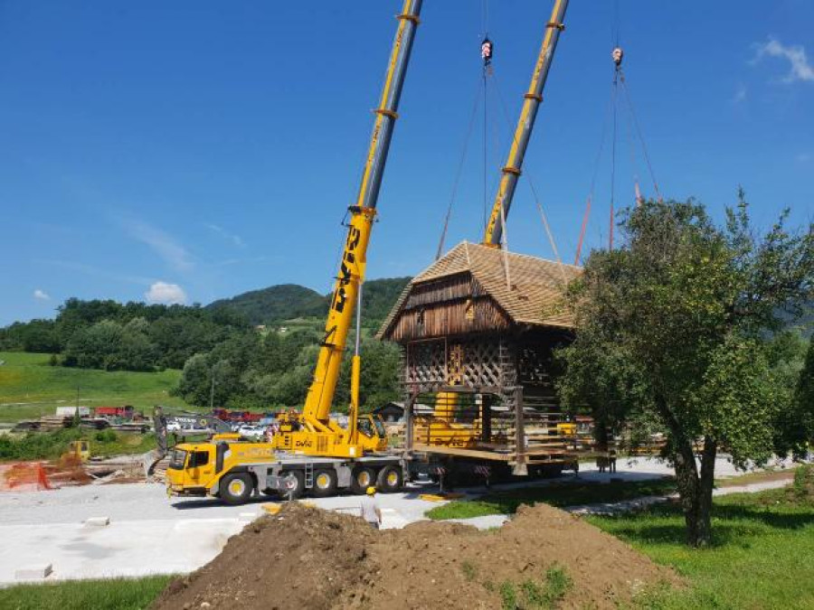 Heben und Bewegen von Holzobjekten